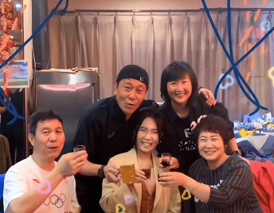 正式上任,足协官宣高峰新职位,范志毅送祝贺,那英曾为其生子_足球