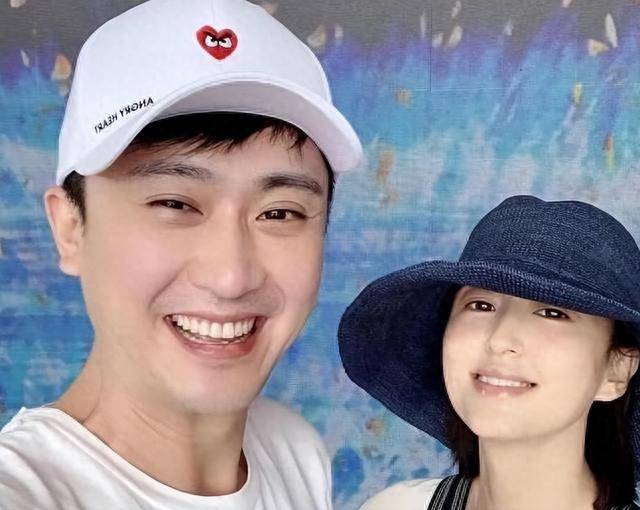 张蕾在得知自己的搭档重病之后,也是多次前去看望,并且还经常带着营养