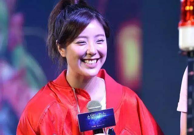 宅男女神赵奕欢近照:昔日的青春女神已不在,如今的她胖了一大圈_网友