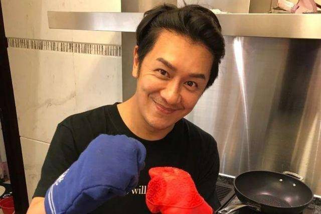 51岁的陈浩民沉迷整容,变得越来越娘,感觉越来越不像男人了_事情_孩子