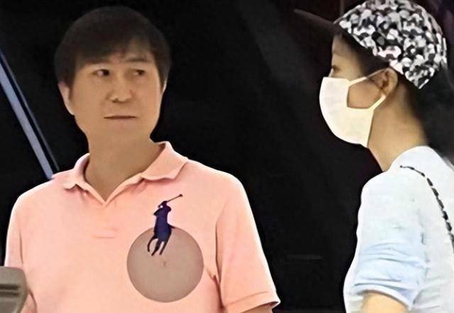 韩雪不再隐瞒,首次公开大自己18岁丈夫身份,难怪韩雪会嫁给他_网友