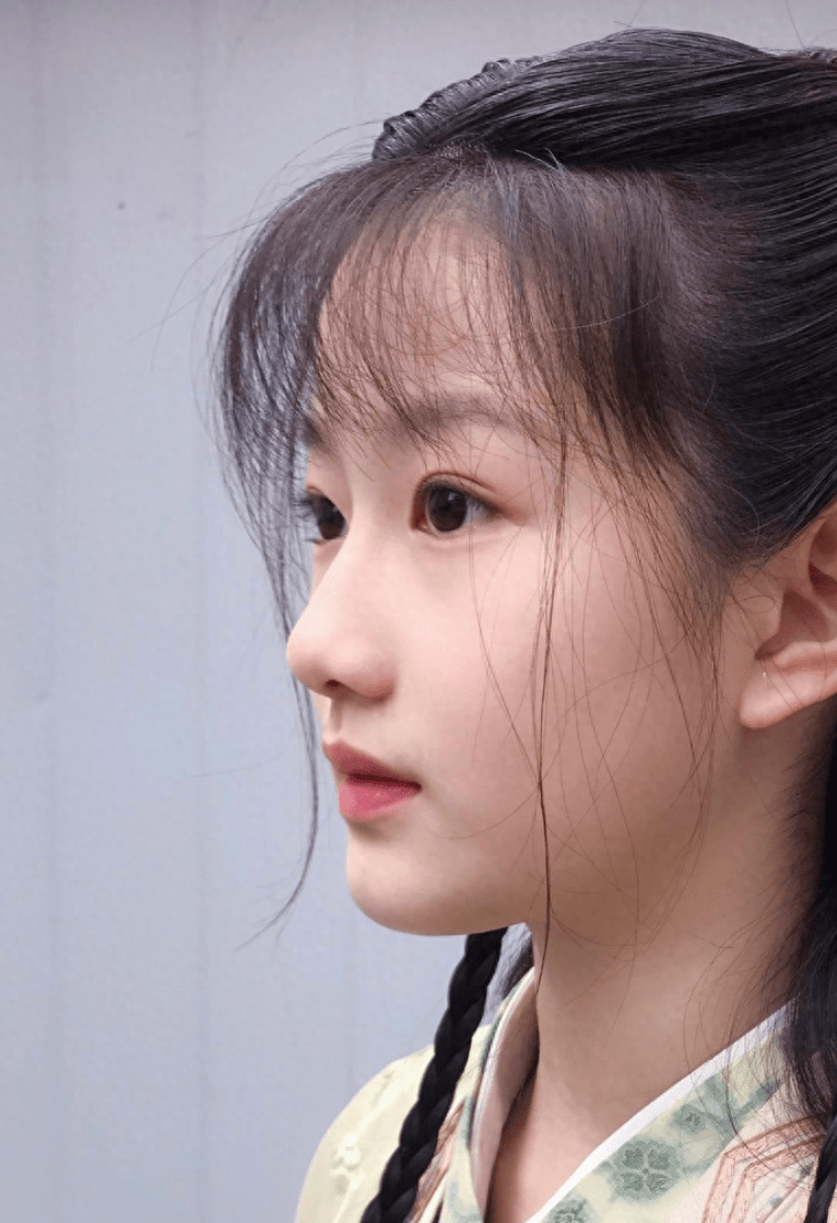 两位13岁少女惊艳《斛珠夫人》:灵动不输小姐姐,一位演过长津湖