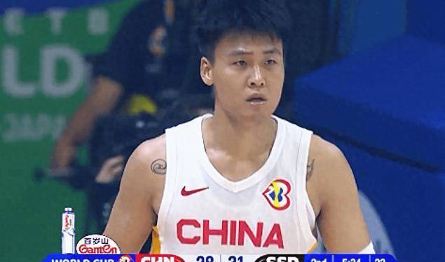 看赛前热身就秒懂,杨鸣的准确评价_比赛_球迷_赛场