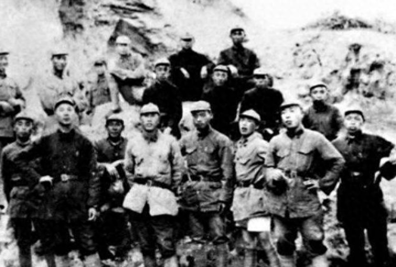 1935年,两位红军高级将领出家,54年后高僧揭开2人隐