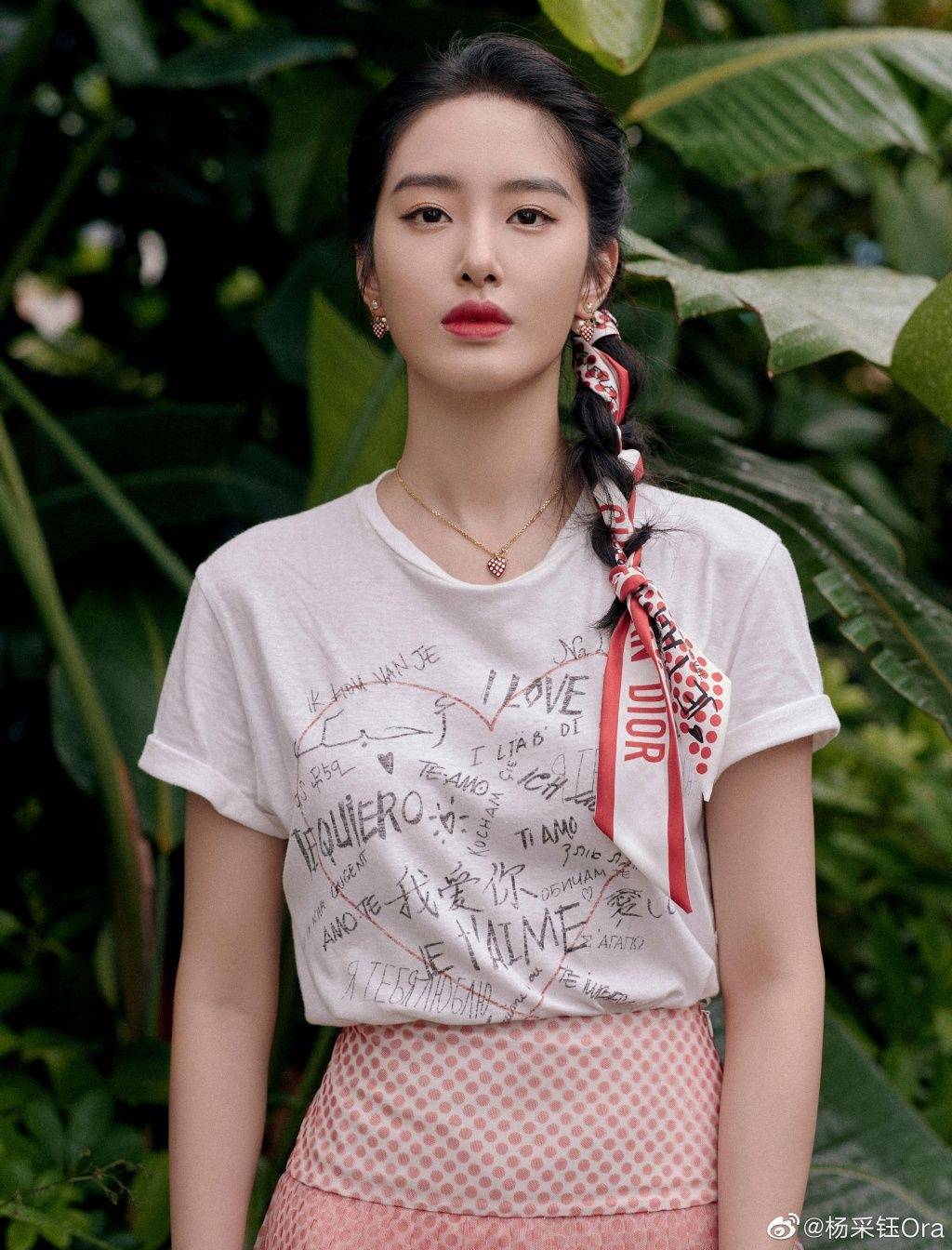 看了杨采钰的法式穿搭,我发现做到这"3要3不要",显高显气质_分析_风格