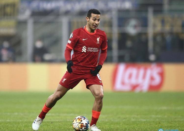 英媒:蒂亚戈谨慎执行复出计划,周三仍未参加全队合练_训练_利物浦