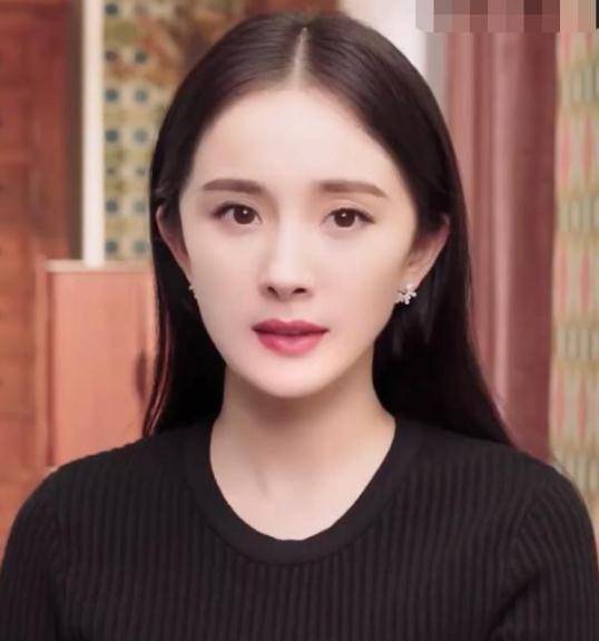 34岁杨幂颜值撑不住了?