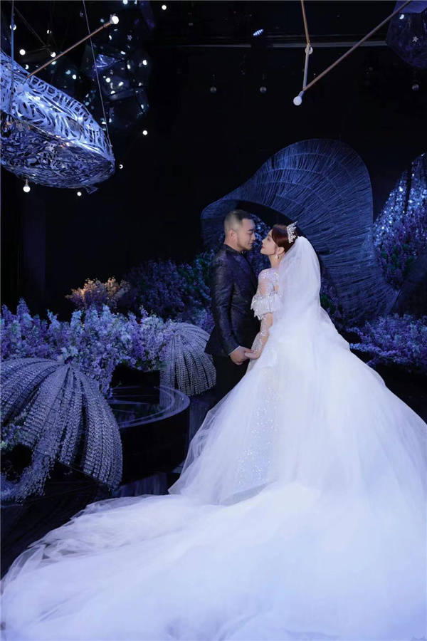 《创1》江璟儿官宣婚讯,总裁老公帅气多金,赵让李鑫一担伴郎_婚礼_夏