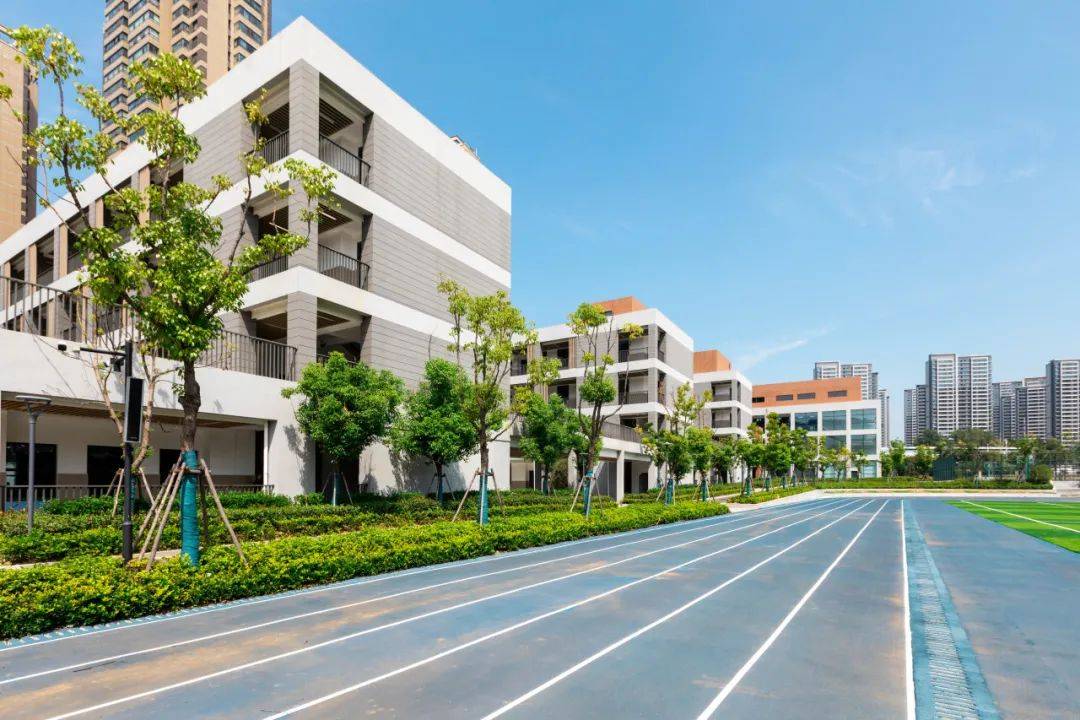 燕子矶中学迈皋桥校区迎来首批高一新生!_燕中_发展_高中