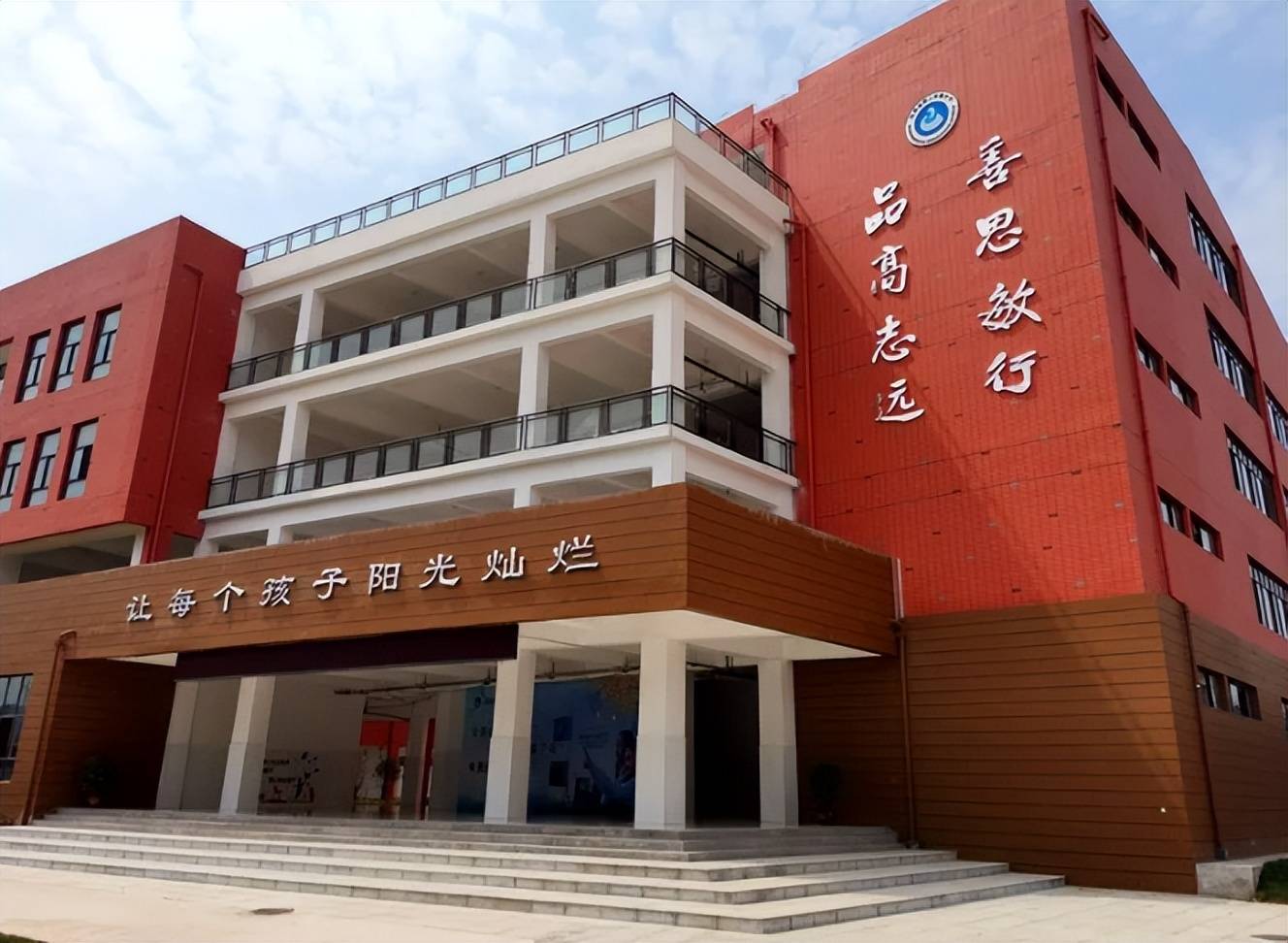 8,湖北黄冈市蕲春县实验中学综合楼建设工程,建设单位:湖北黄冈市蕲春