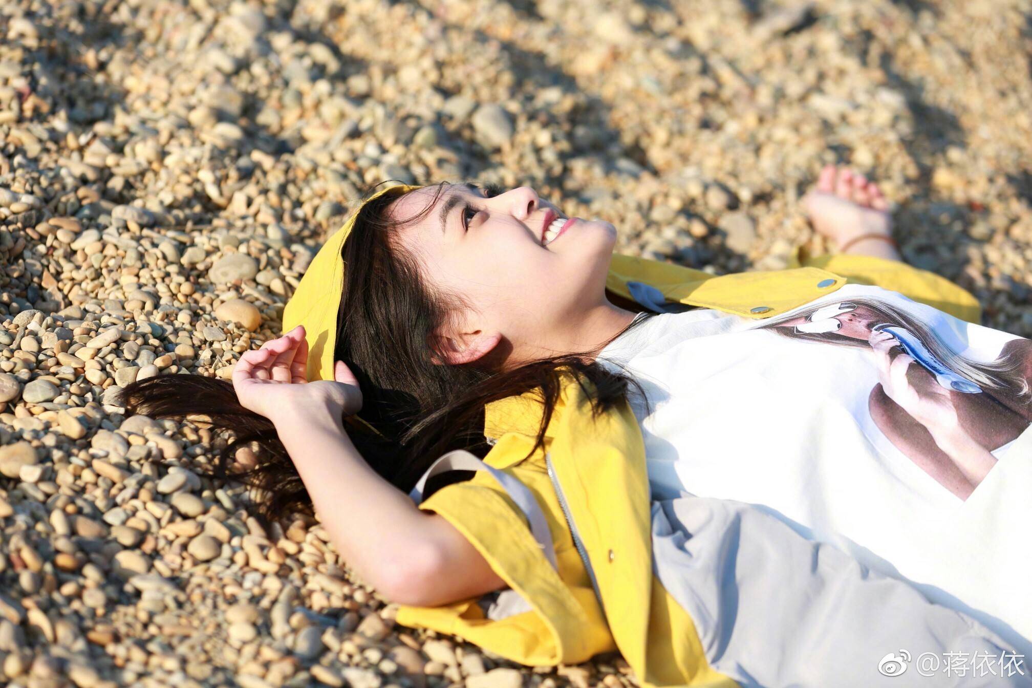 内娱新星蒋依依:颜值,人品与演技兼备,于正发文力挺_机会_资源_演艺圈