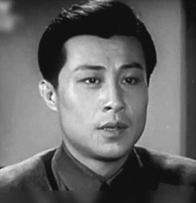 “德才兼备”王心刚:一代男神,与第一任妻子结婚63年,现年90岁_电影_表演_先生