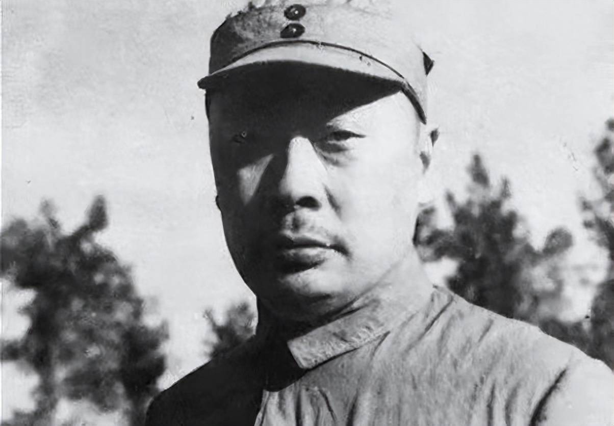 1935年两名红军首长突围时失踪,53年后,一高僧坦诚