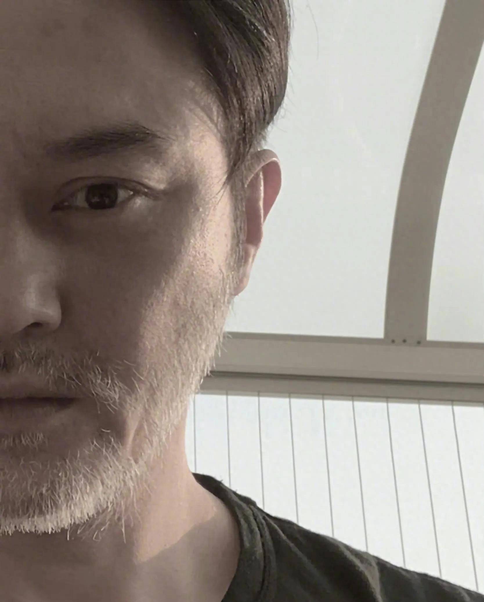 那些蓄须的男星告诉我们,大叔是大叔,师傅是师傅_胡须_造型_白宇