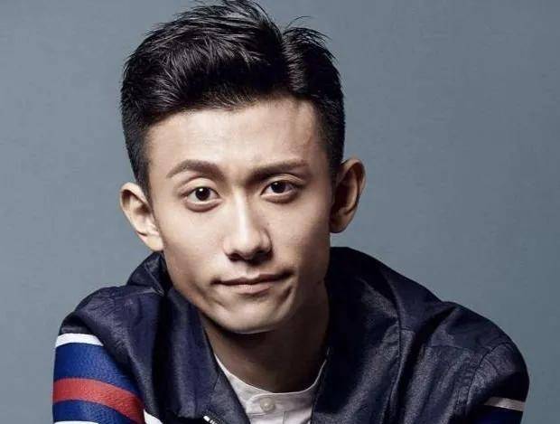 张一山,1992年出生于北京市西城区,毕业于北京电影学院,中国内地男