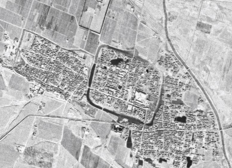 1954年6月,将兰封县和考城县部分地区合并,以二县首字为名,称"兰考县"