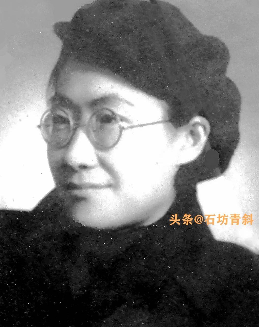 传记作者夏瑜在《一代名导陈鲤庭的悲欢恋事》一文中回忆道:"她那间