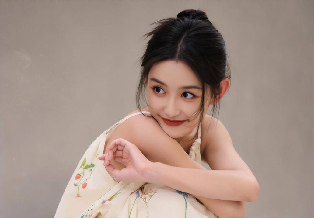 6亿_蒋依依_金额_时间