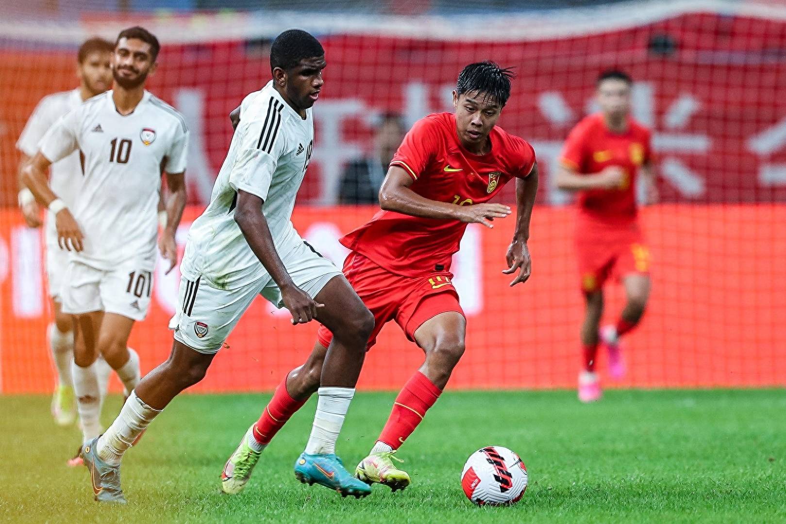 鱼腩球队退赛,中国国奥首轮战平,主教练遭质疑_比赛_足球_国青