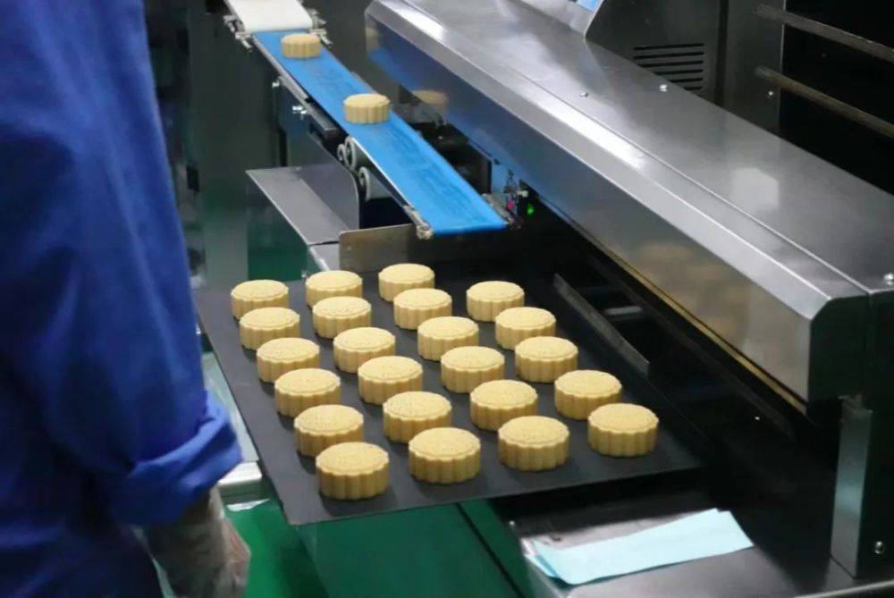 月饼铁盒生产工厂图片