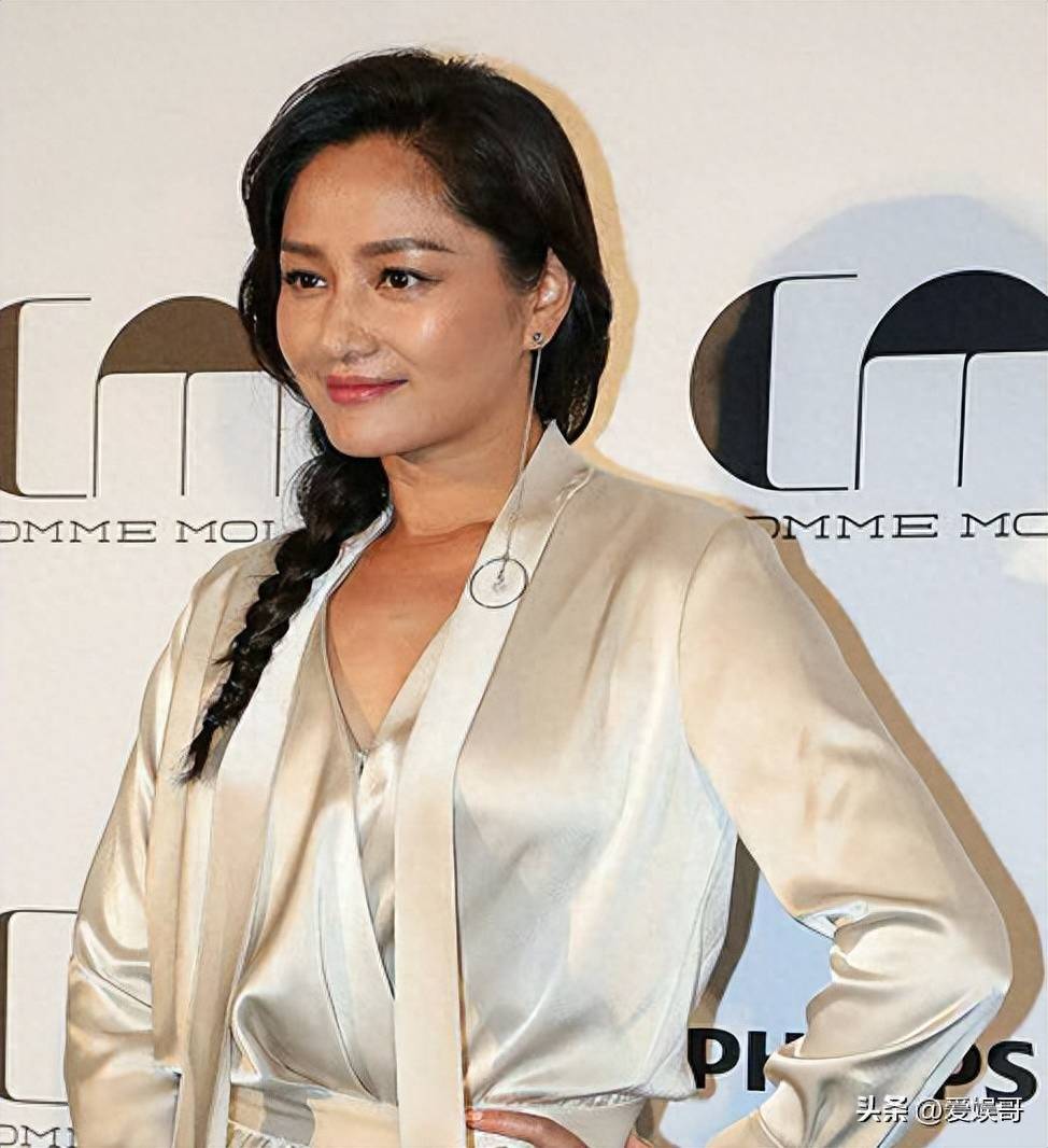 瞿颖:从初恋到失败恋,追寻爱情的不悔人生_事业_邹雄_生活