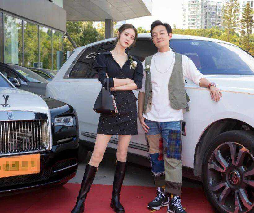 三代同堂太温馨,此前喜提700万名车_梁竞徽_妻子_母亲