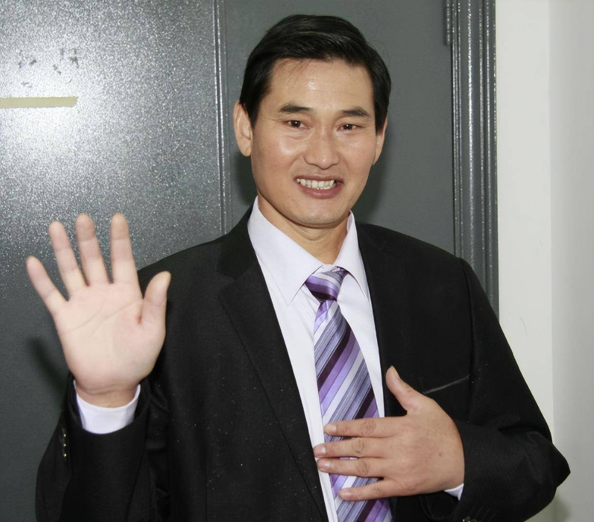 朱之文装不下去了?真面目被邻居揭穿,好吃懒做招人厌?_成功_生活_瞬间