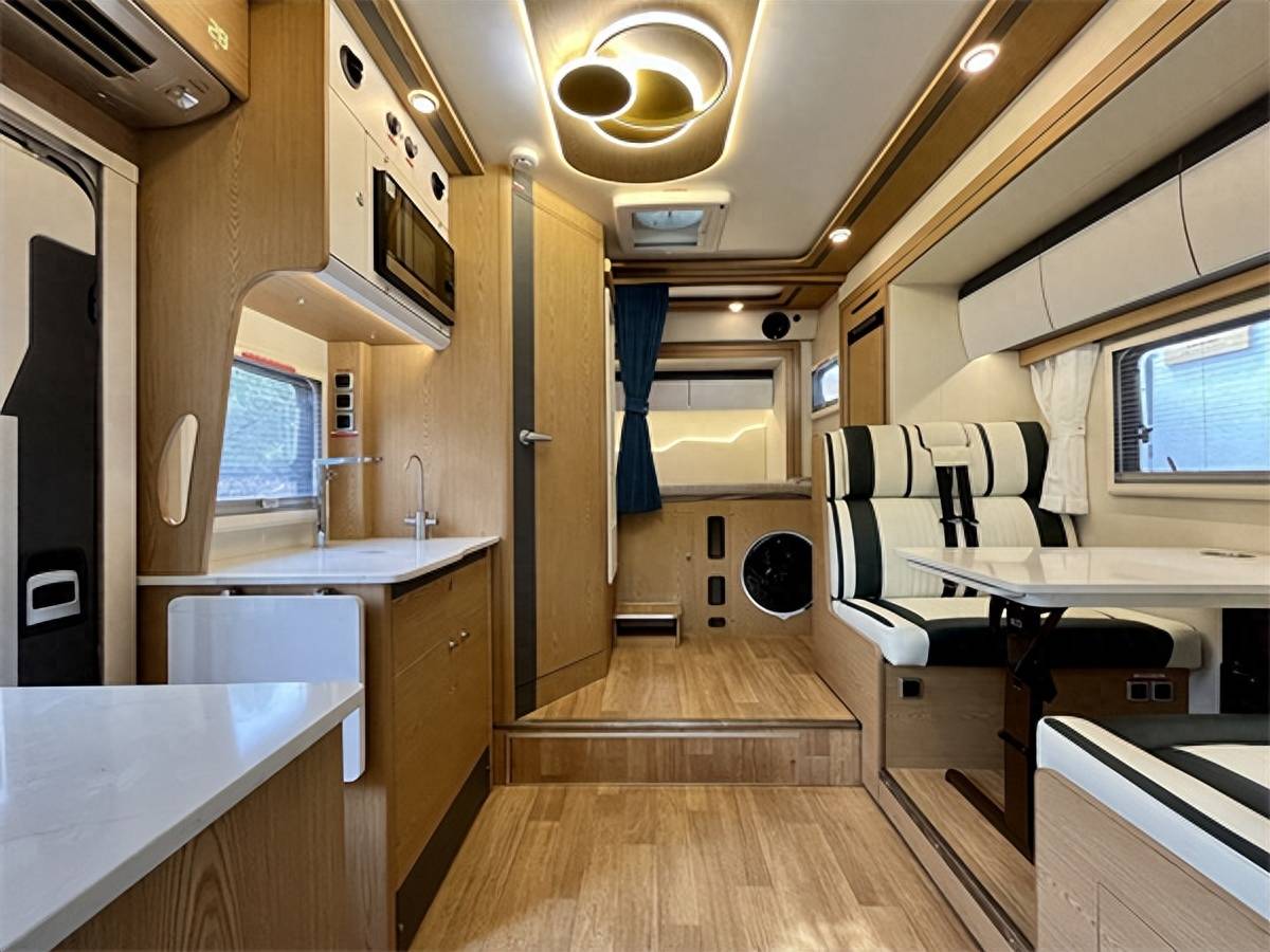 国内c型双拓展房车天花板,戴德e途promax评测_搜狐汽车_搜狐网