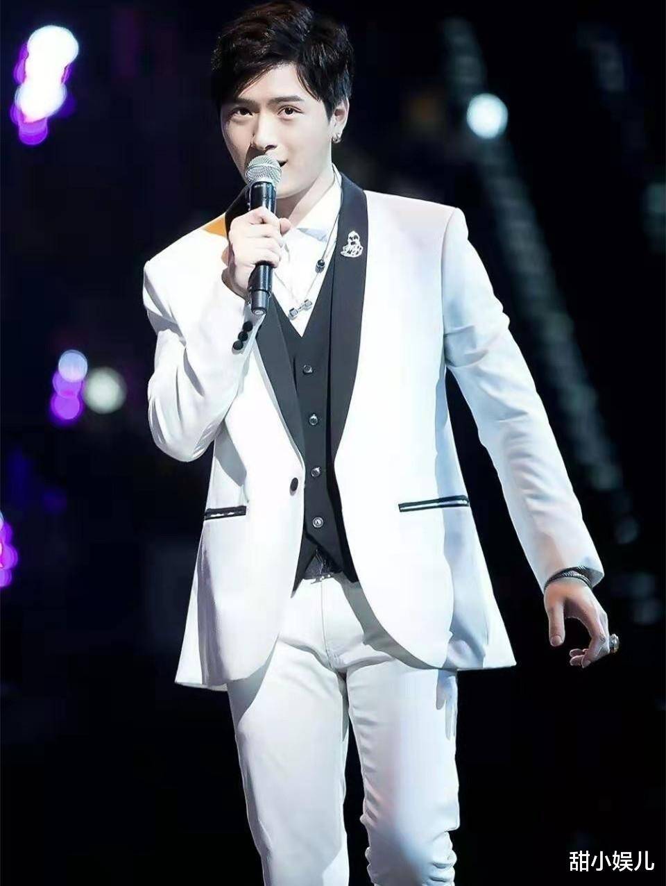 《一年生》中的暖暖学长:出道5年后,王慧侦已成泰娱全能艺人_krist