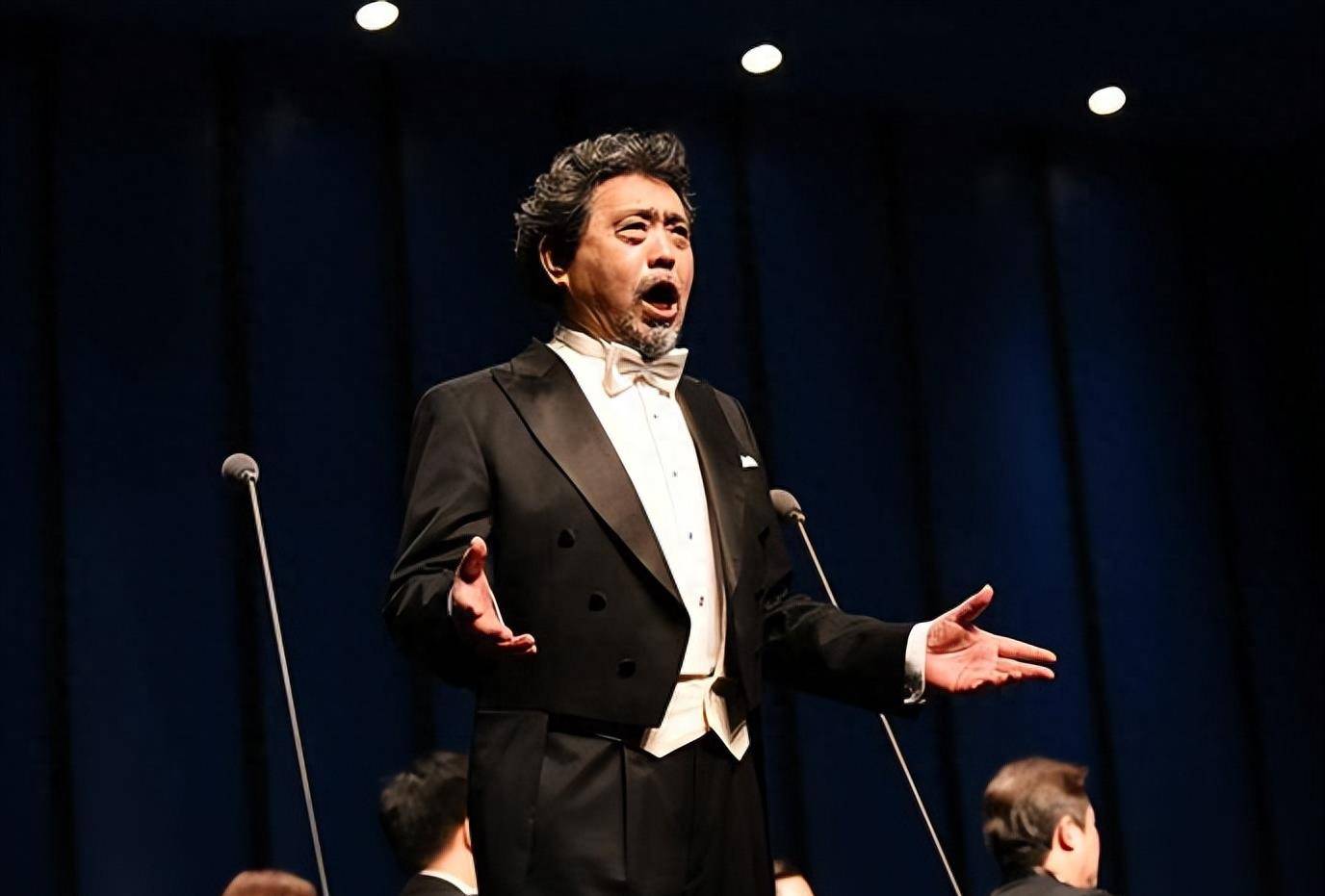 总的来说,戴玉强是一位真正的音乐巨匠,他的音乐作品将会永远留在人们