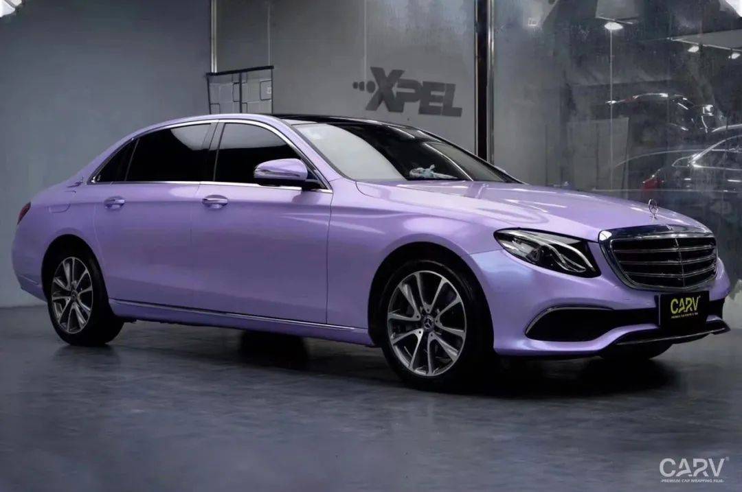 奔驰e300卡孚carv改色膜梦幻银幻紫,这是你们要的梦幻美吗?
