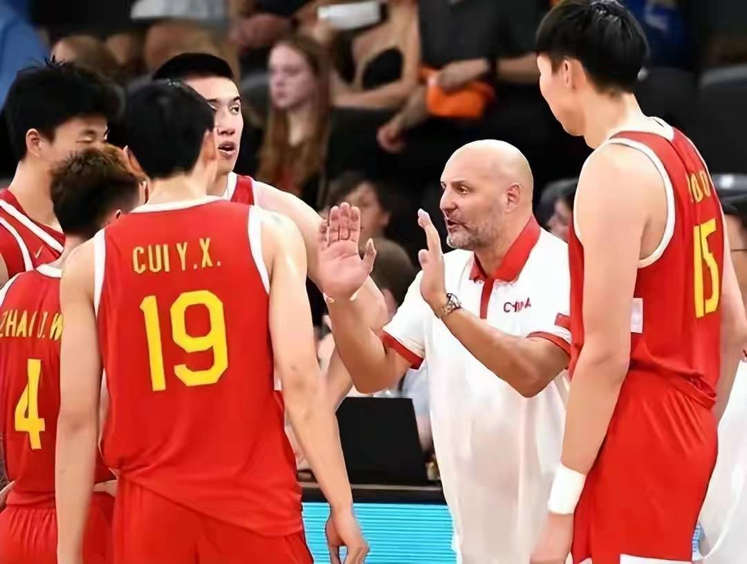 11位男籃球員家境大比拼，希望不會重演香港影視沒落的悲劇