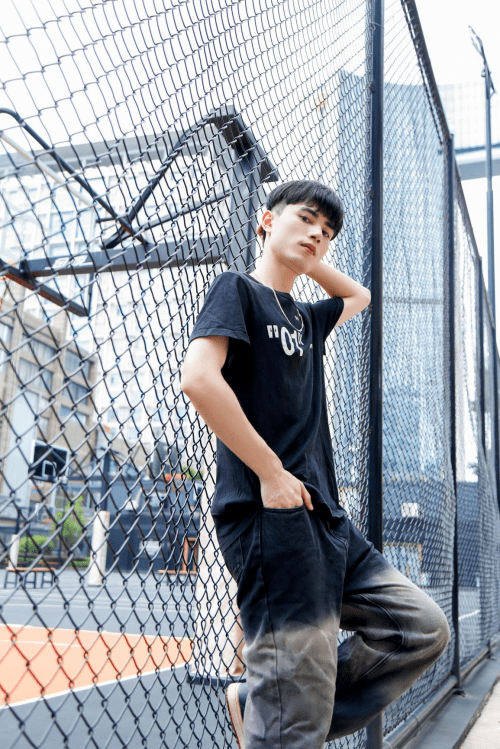 {模特}籍贯:广东爱好:运动星座:射手座喜欢的明星:欧豪才艺学习:表演