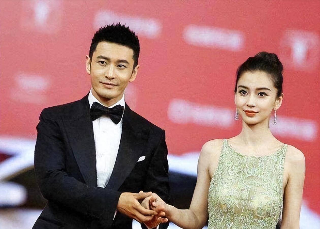 宝宝低调送儿子上学,黄晓明父母也谦虚回应,他们的头像差距引发争议