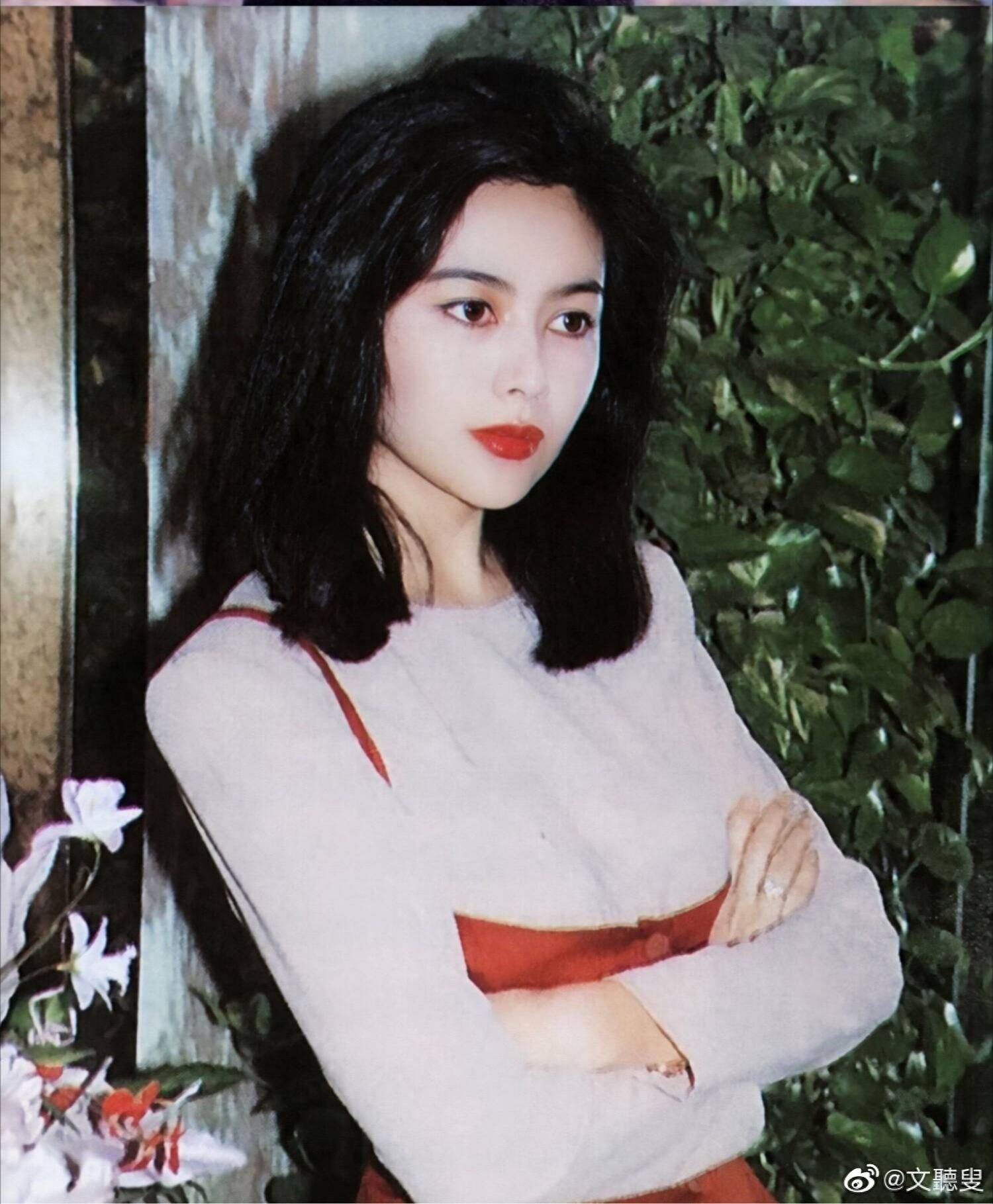 关之琳:和父亲关山28年不来往,去世后却为他买了400万的墓地_刘銮雄