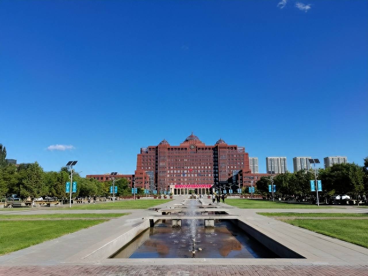 "挂羊头卖鸭肉""鼠头鸭脖""大头娃娃"内蒙古大学金榜题名!_食堂_问题_