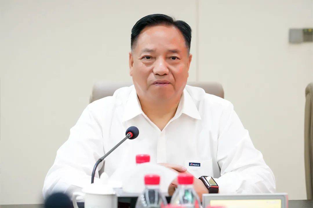 郑元豹会见义安区委副书记,区长方小雄_人民_控股集团_董事长