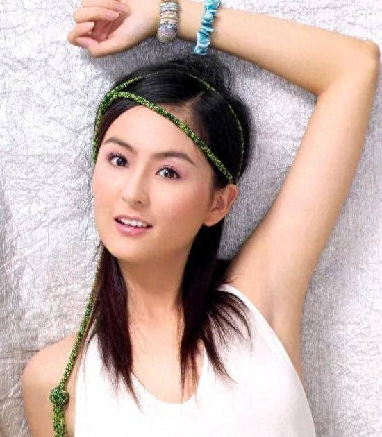 被富豪老公苦追十年才结婚,婚后被宠成公主_戴娇倩_杨健_电视剧