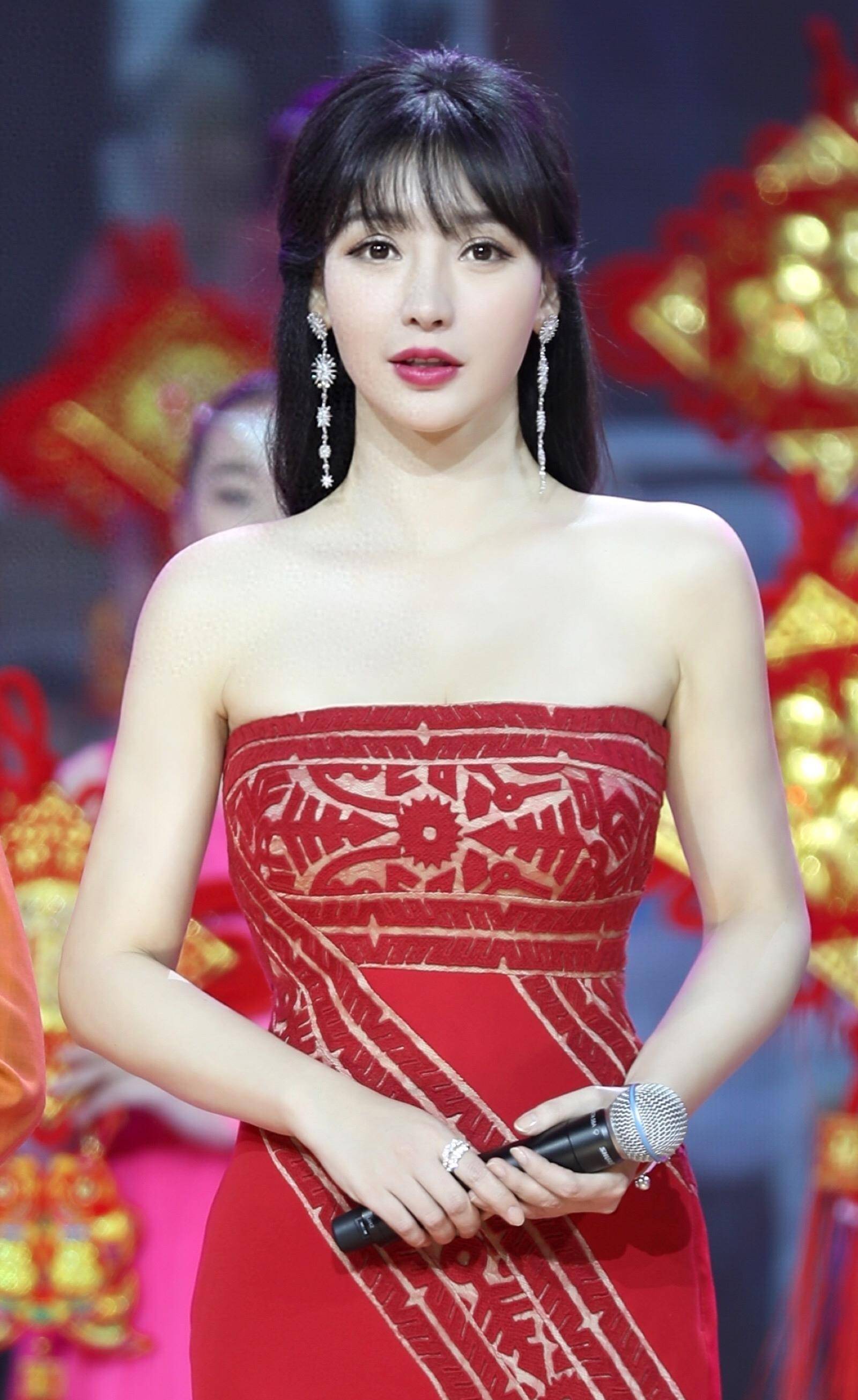 没人有控制权吗?_李沁_张翰_柳岩