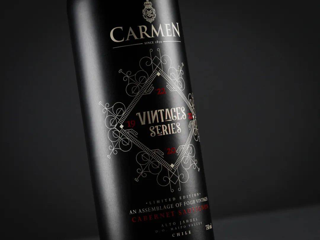 卡乐门酒庄创新佳作 四年份混酿赤霞珠限量版诠释迈坡谷杰出风土_葡萄