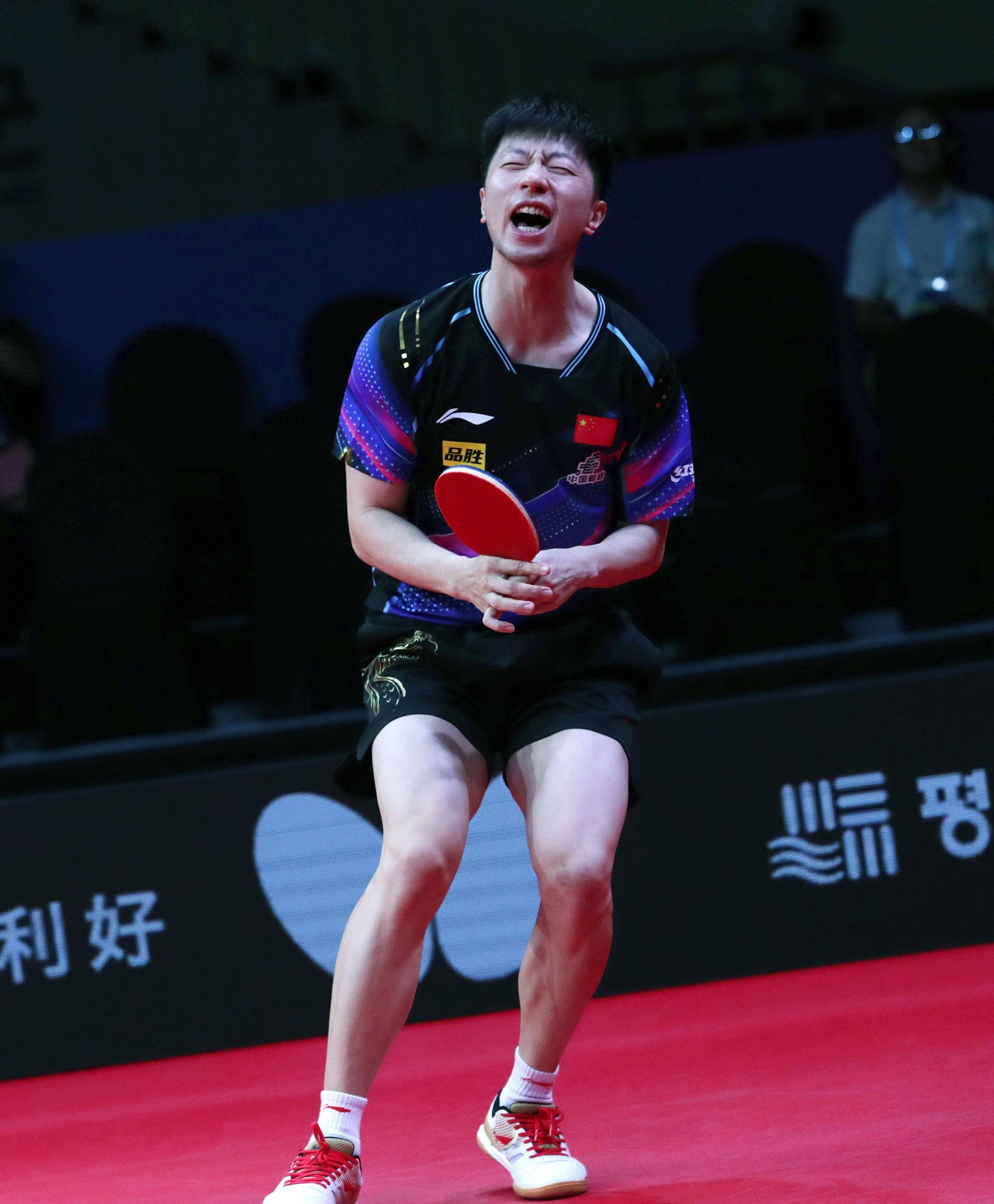 亚锦赛:马龙夺得男单冠军