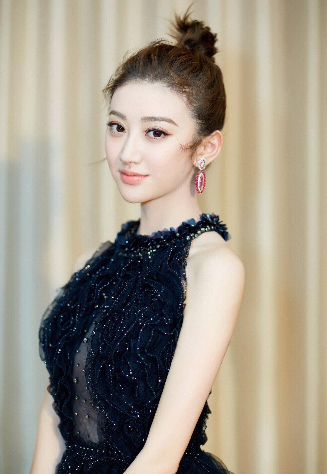 景甜出道十五年没有火起来,如今凭借《司藤》火遍全网_女神_时尚_一线