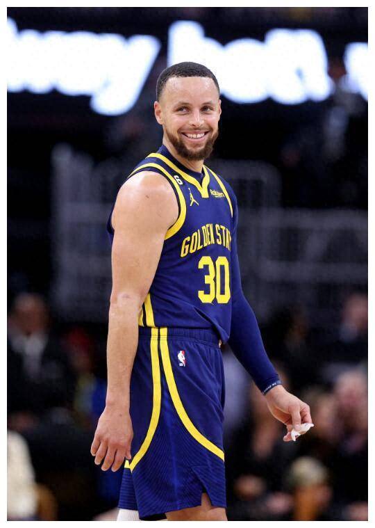 詹杜库ad塔图姆追梦准备出战明年奥运,布克欧文利拉德也很感兴趣