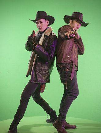 主打歌《crime rate》,邀请之前曾一起合唱的师兄熊仔再次合作,当初