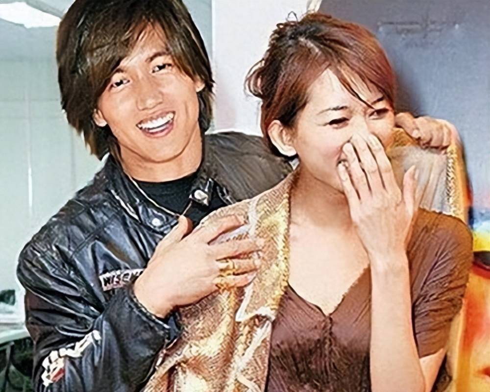 从心仪黄渤,到"10次试管生子",林志玲究竟在想些什么?