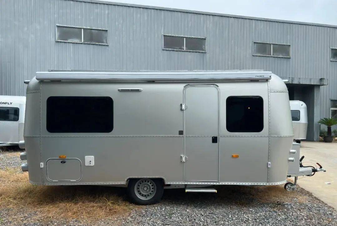 全景车窗,铝制车身,中国版清风拖挂房车仅售22.98万_设计_mm_专用