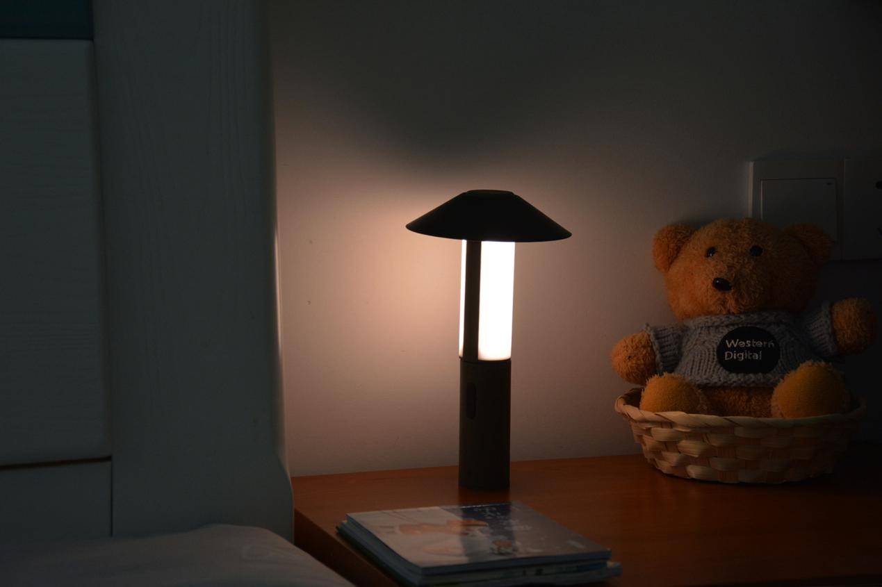 多变玩法纳拓悟空露营灯，又让整个朋友圈羡慕了