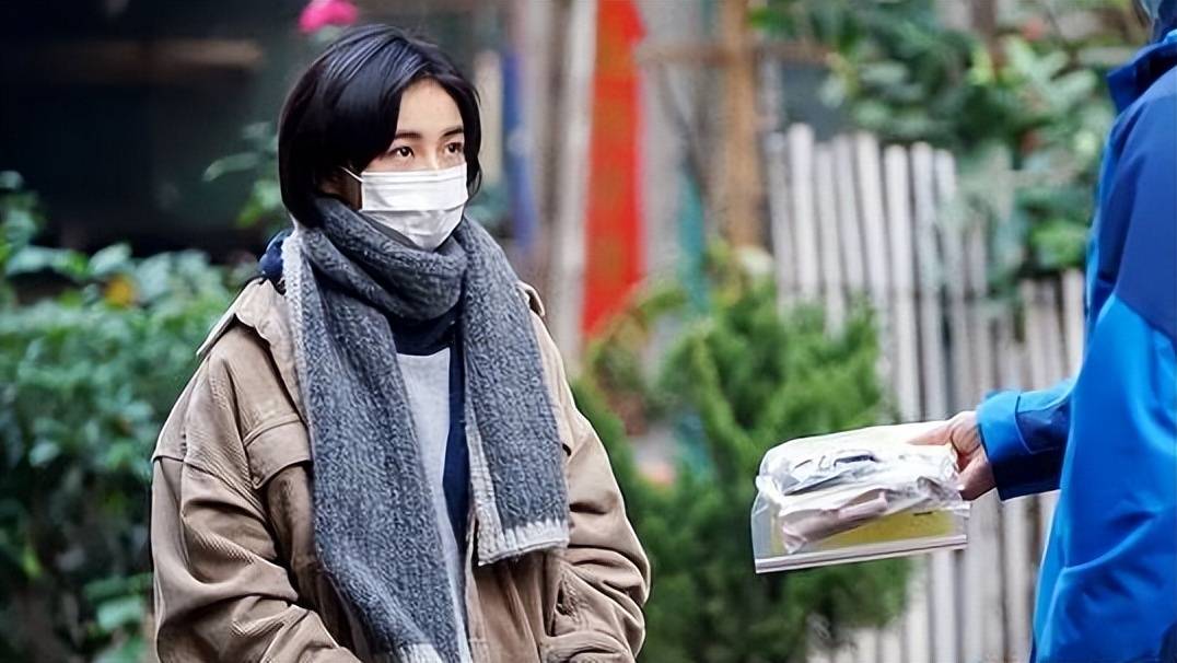 演活一个"思诺"就够了,张子枫却演活6个角色,每个都惊艳四座_观众