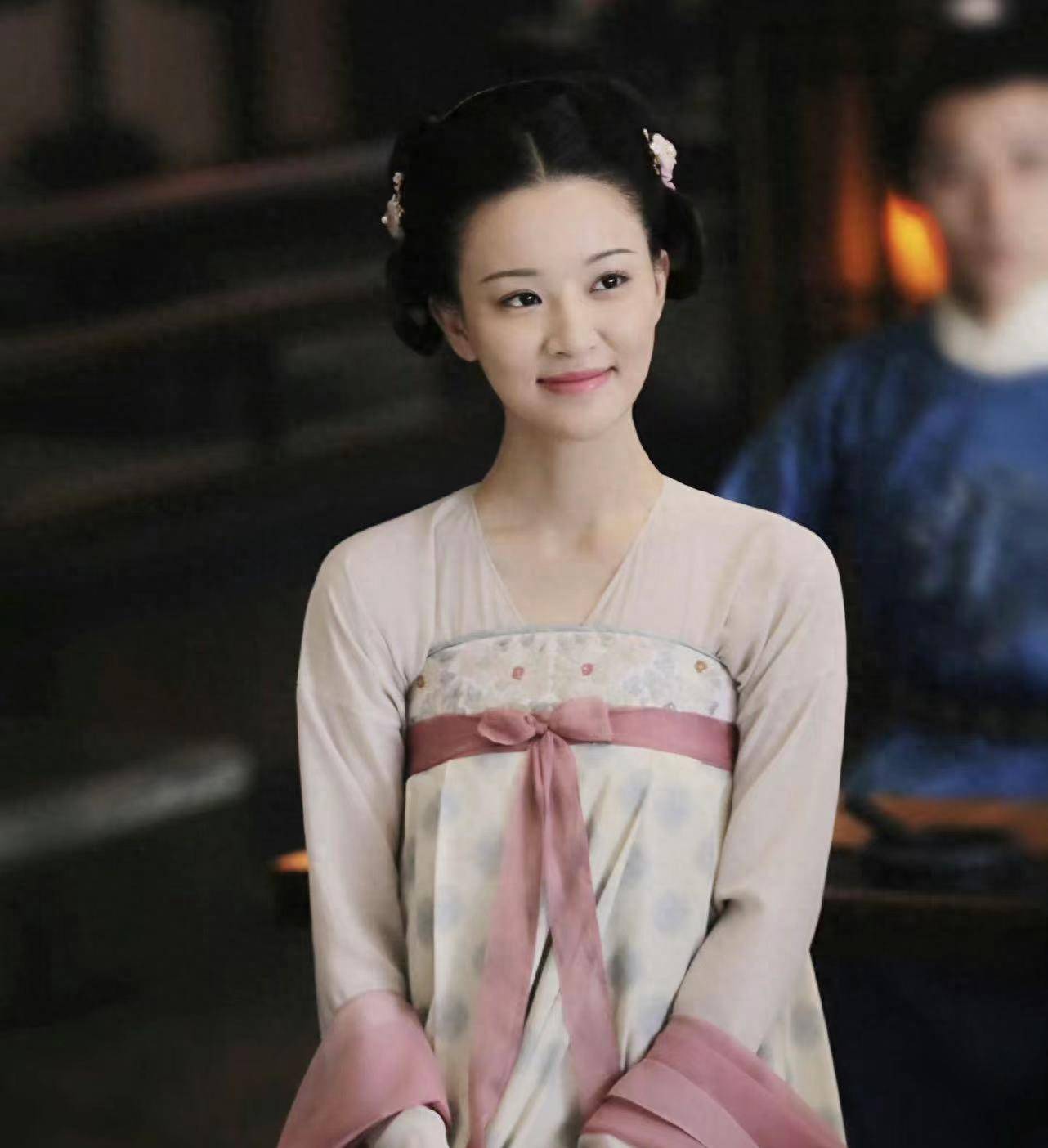 剧中演张予曦情敌,曾演过小魔仙_周知知_傅云深_梁婧娴