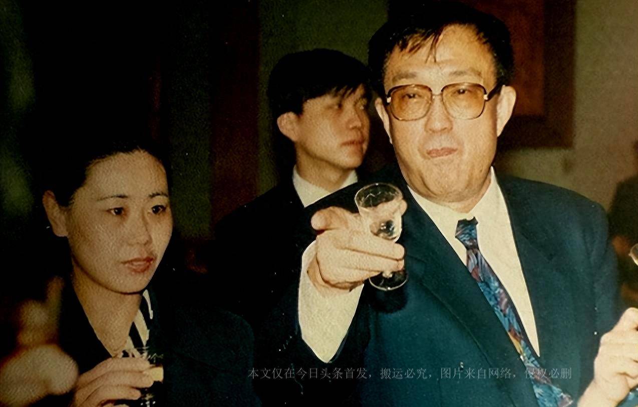 不幸的是,谢衍于2007年被诊断患有肝癌,他为了不让家人担心,隐瞒了